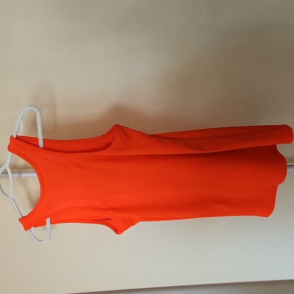Orange UnderArmour Tanktop - Picture 2 of 4